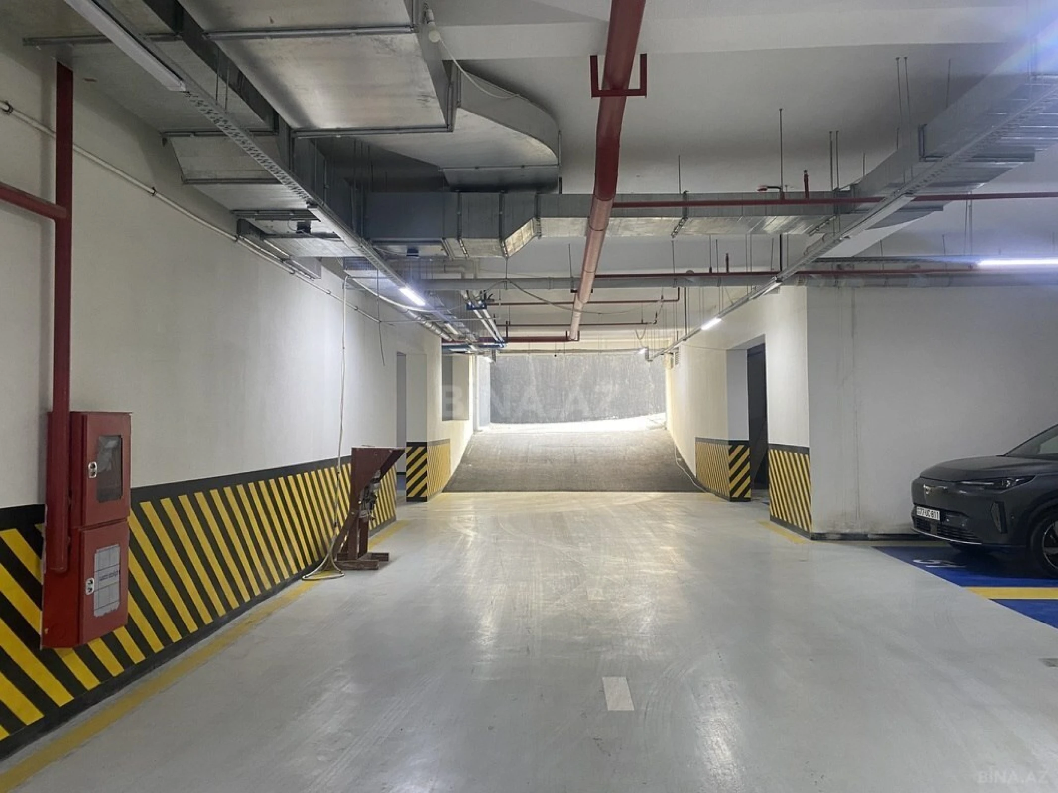 Satılır 3 otaqlı mənzil 105 m²