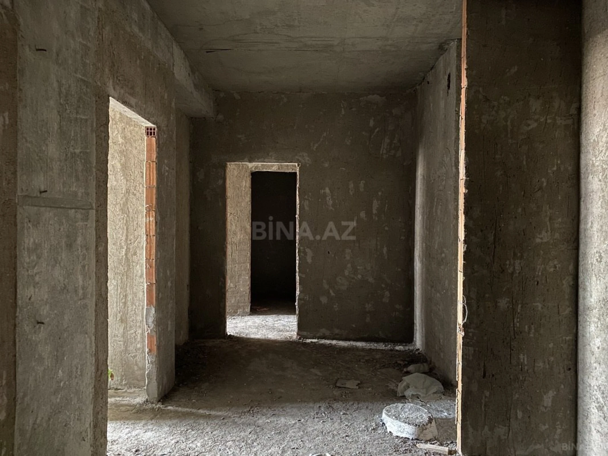 Satılır 3 otaqlı mənzil 105 m²