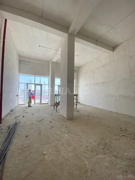 Satılır obyekt 168 m²