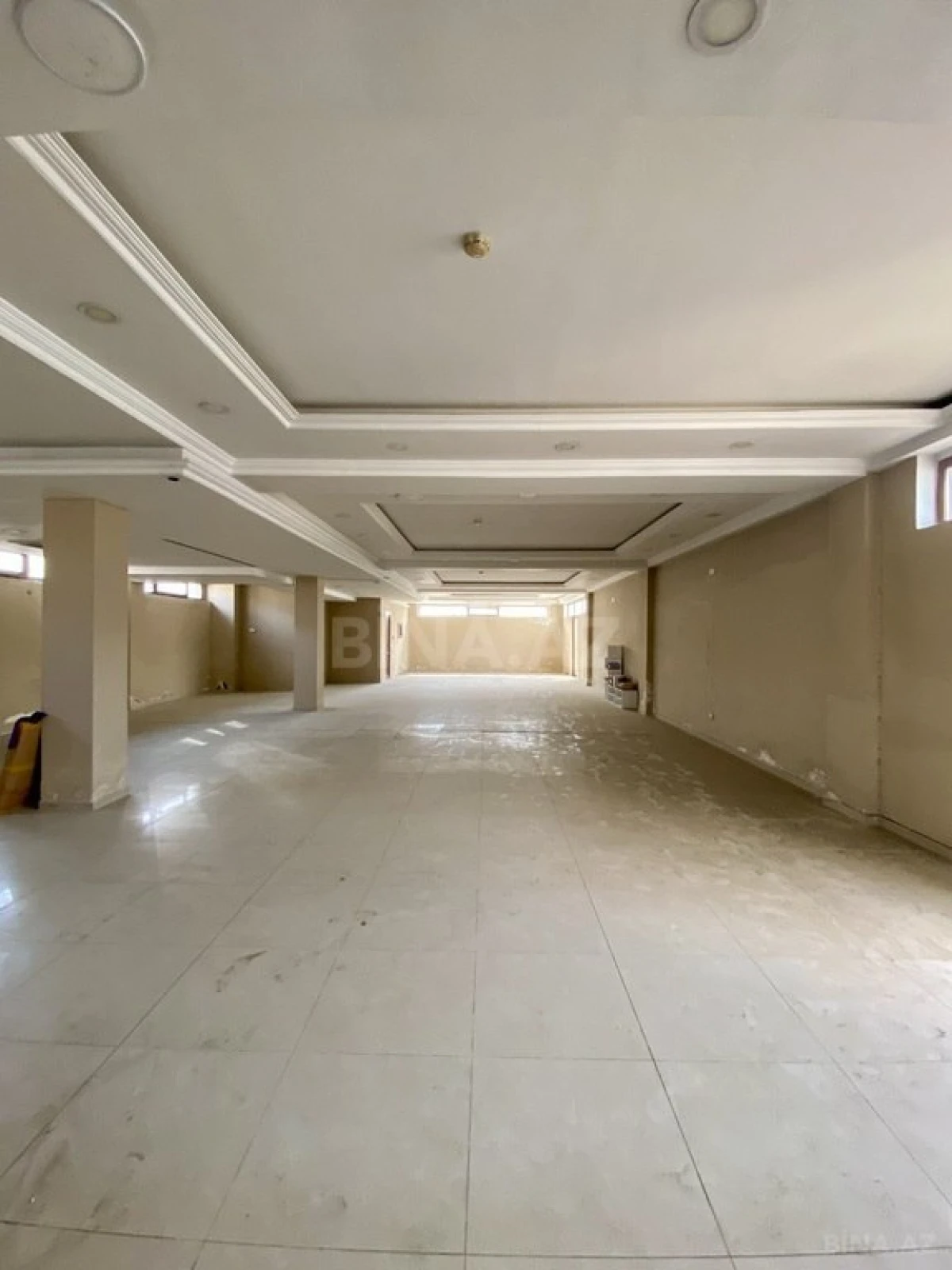 Kirayə verilir obyekt 800 m²