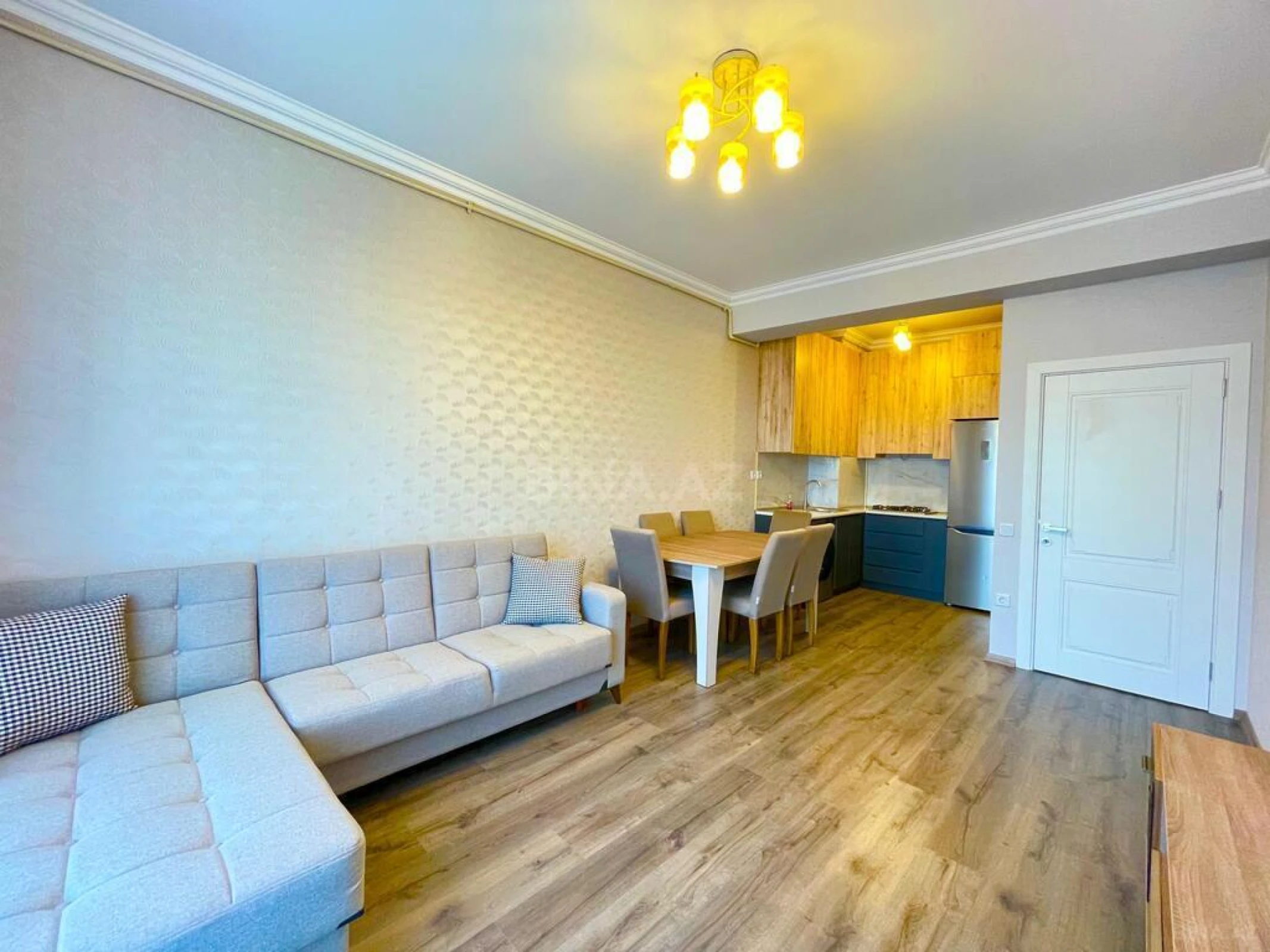 Satılır 2 otaqlı mənzil 55 m²