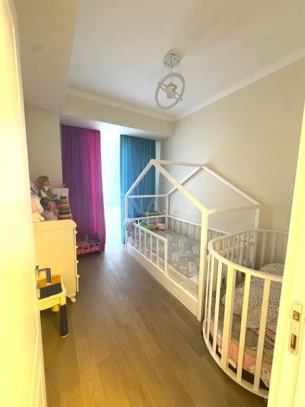 Satılır 3 otaqlı mənzil 83 m²