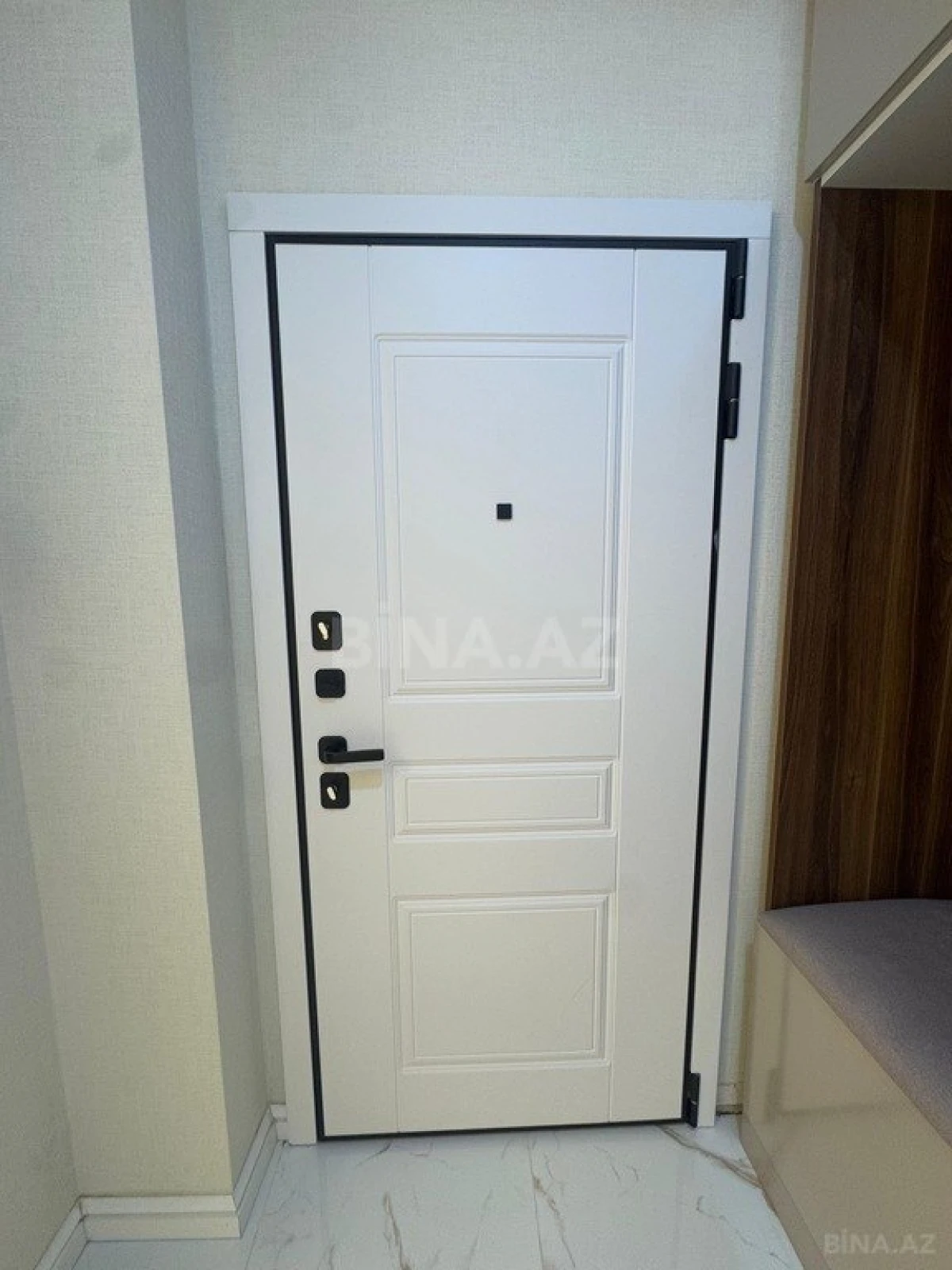 Satılır 3 otaqlı mənzil 83 m²