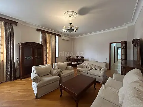 Satılır 3 otaqlı mənzil 145 m²