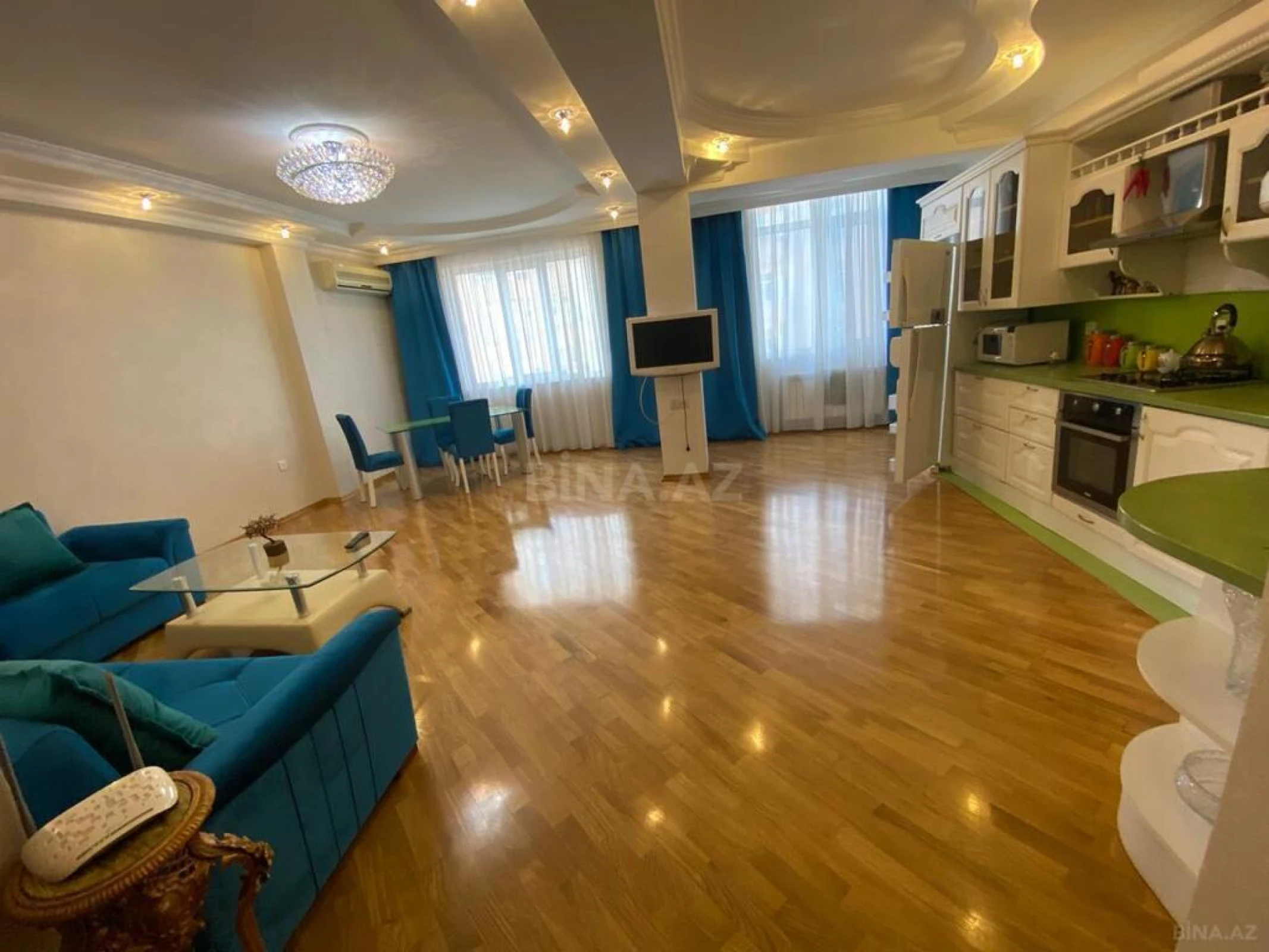 Kirayə verilir 2 otaqlı mənzil 100 m²