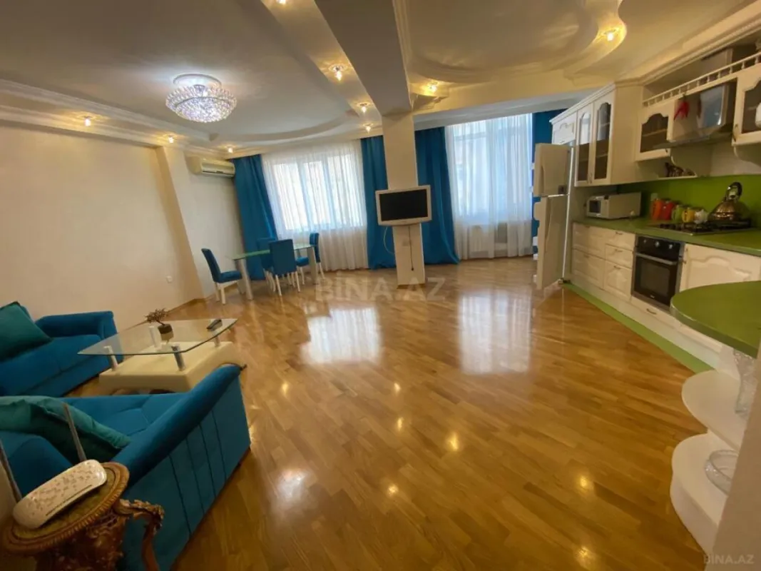Kirayə verilir 2 otaqlı mənzil 100 m²