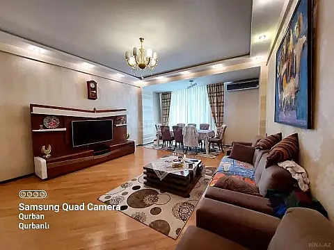 Satılır 4 otaqlı mənzil 160 m²
