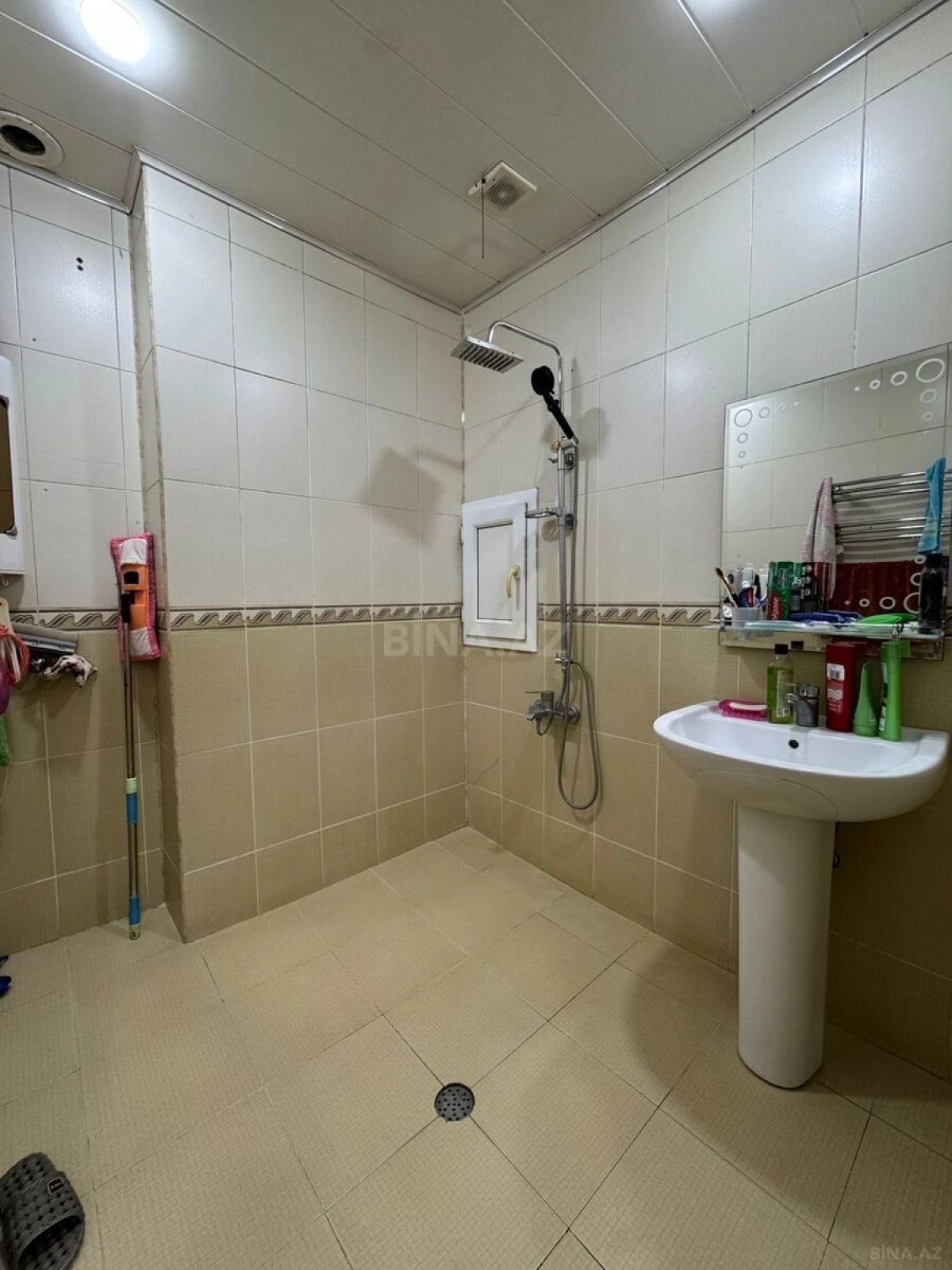 Satılır 3 otaqlı mənzil 105 m²