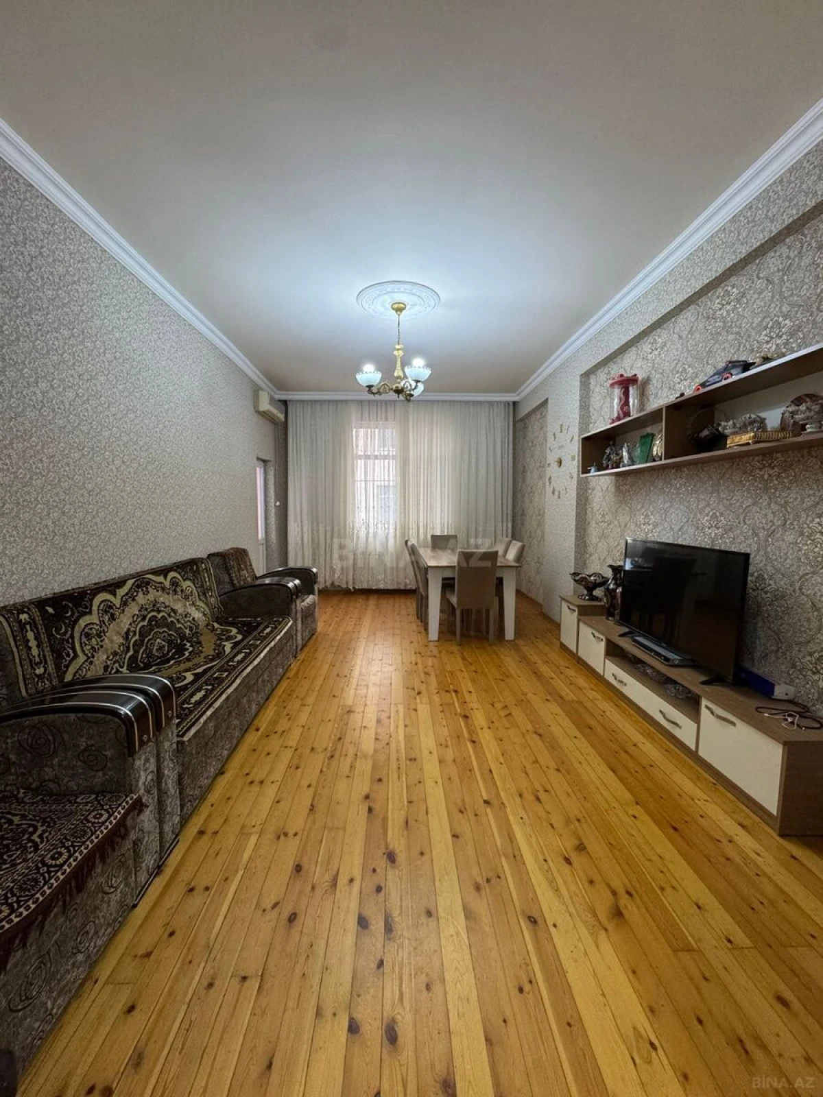 Satılır 3 otaqlı mənzil 105 m²