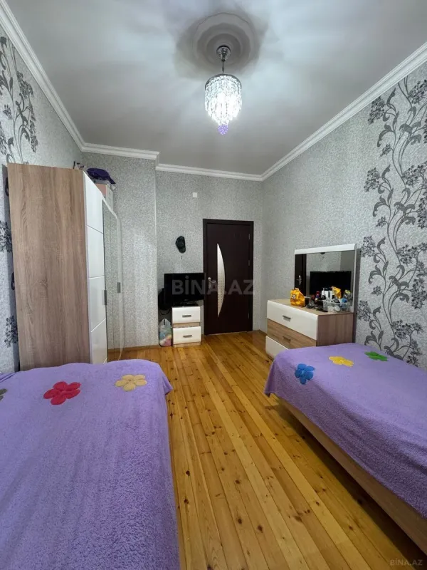 Satılır 3 otaqlı mənzil 105 m²