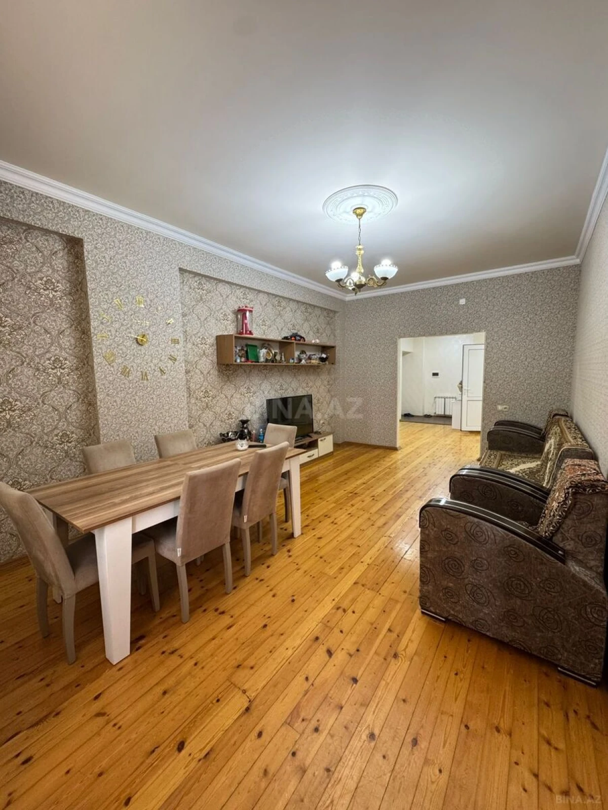 Satılır 3 otaqlı mənzil 105 m²