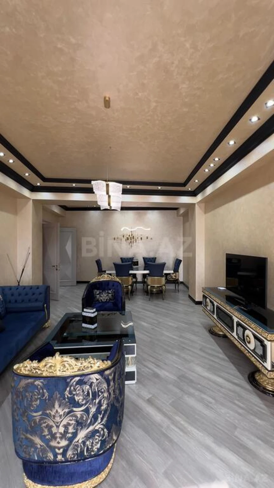 Satılır 3 otaqlı mənzil 140 m²