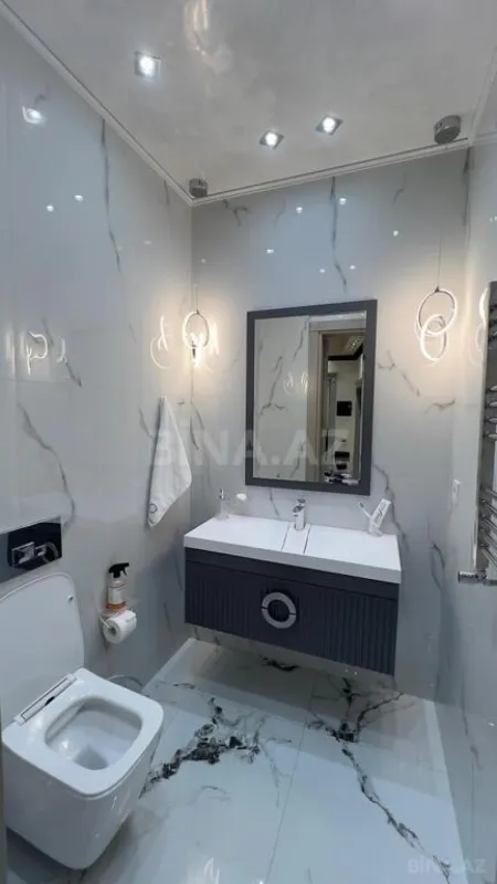 Satılır 3 otaqlı mənzil 140 m²