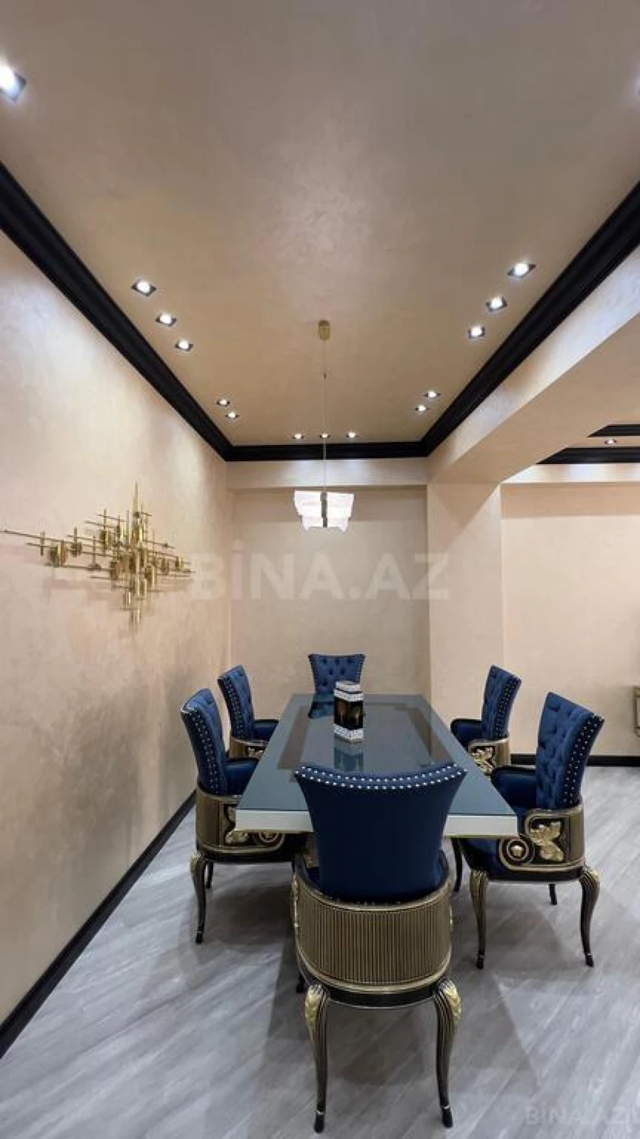 Satılır 3 otaqlı mənzil 140 m²