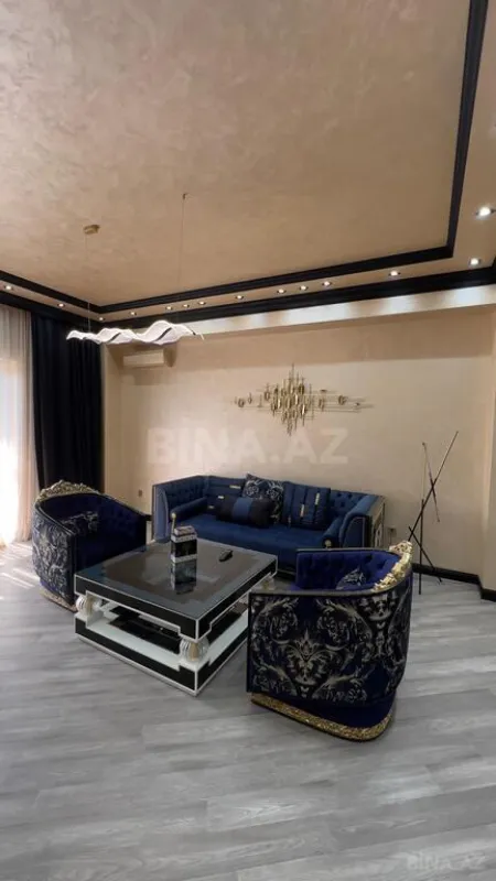 Satılır 3 otaqlı mənzil 140 m²