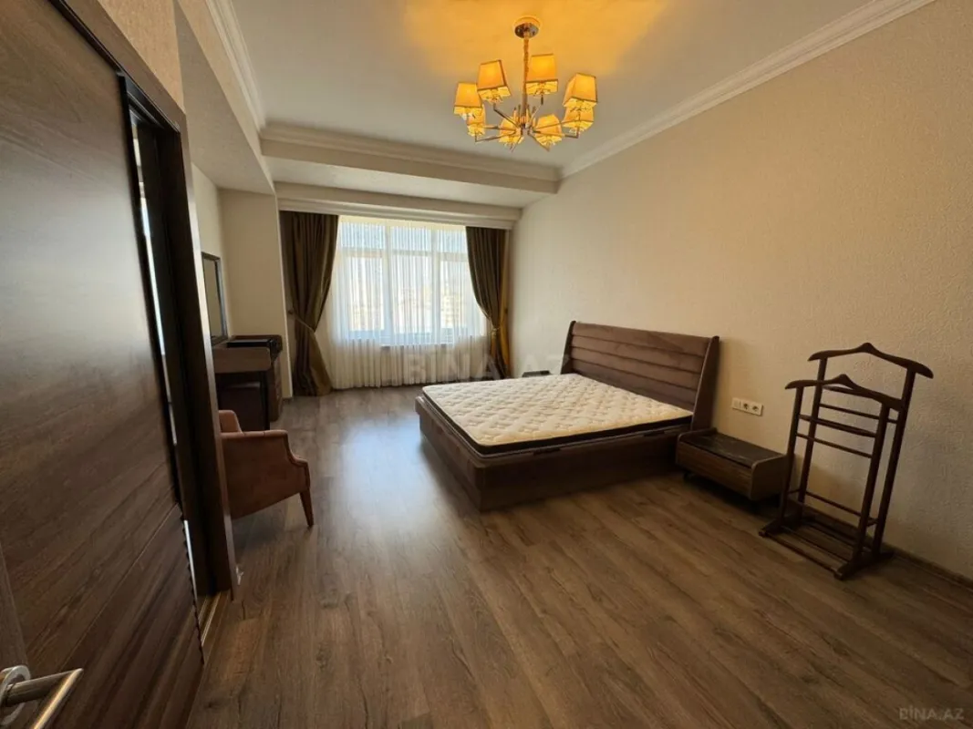 Kirayə verilir 3 otaqlı mənzil 120 m²