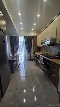 Kirayə verilir 3 otaqlı mənzil 120 m²