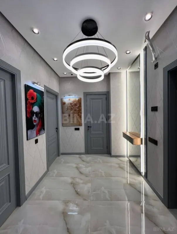 Satılır 2 otaqlı mənzil 77 m²