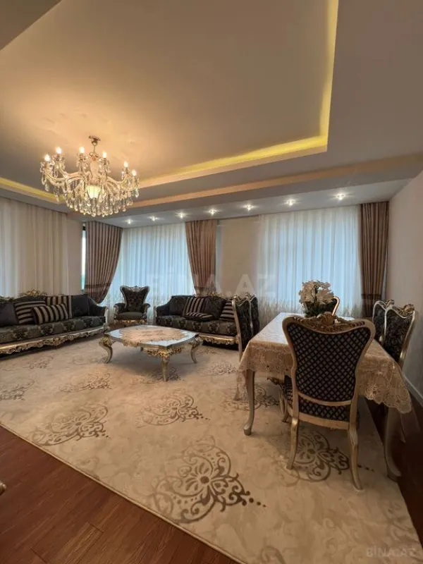 Satılır 5 otaqlı mənzil 175 m²