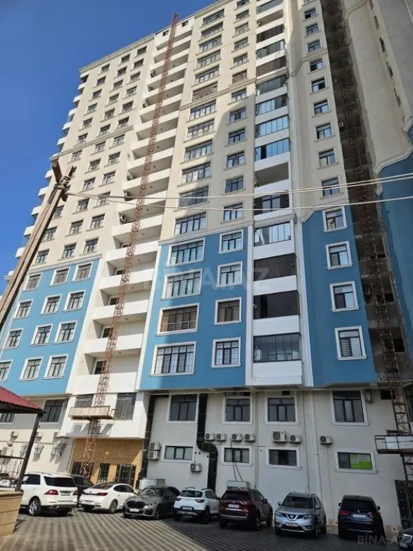 Satılır 3 otaqlı mənzil 140 m²