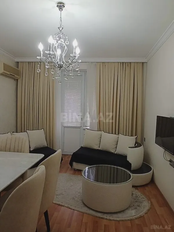 Satılır 2 otaqlı mənzil 55 m²