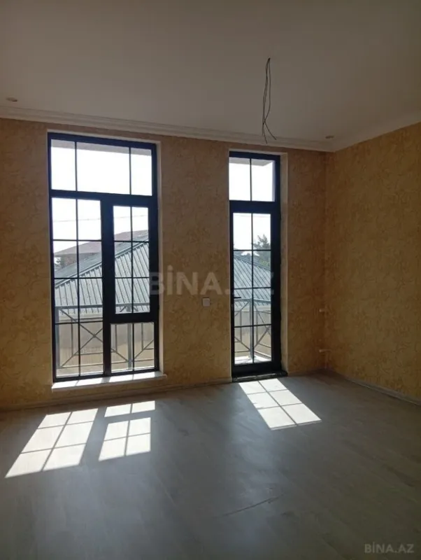 Satılır 4 otaqlı həyət evi 155 m²