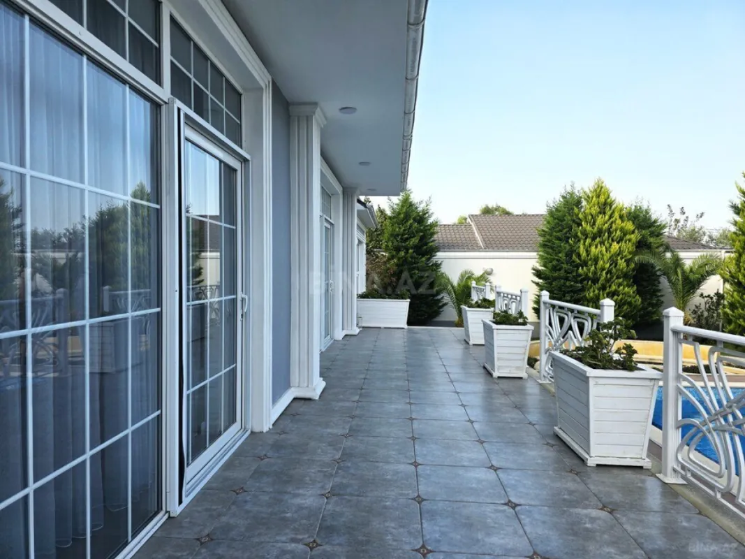 Satılır 5 otaqlı həyət evi 500 m²