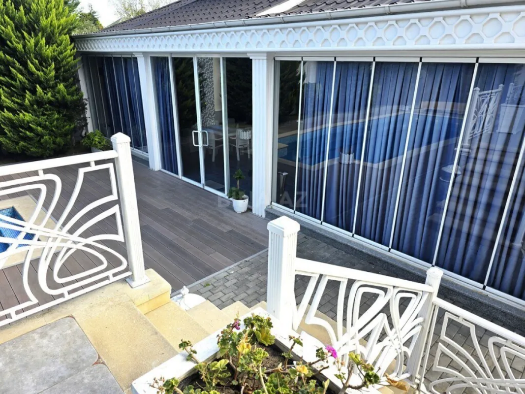 Satılır 5 otaqlı həyət evi 500 m²