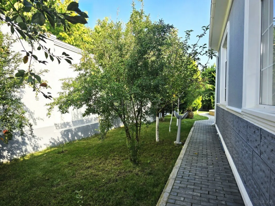 Satılır 5 otaqlı həyət evi 500 m²