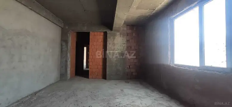 Satılır 3 otaqlı mənzil 122 m²