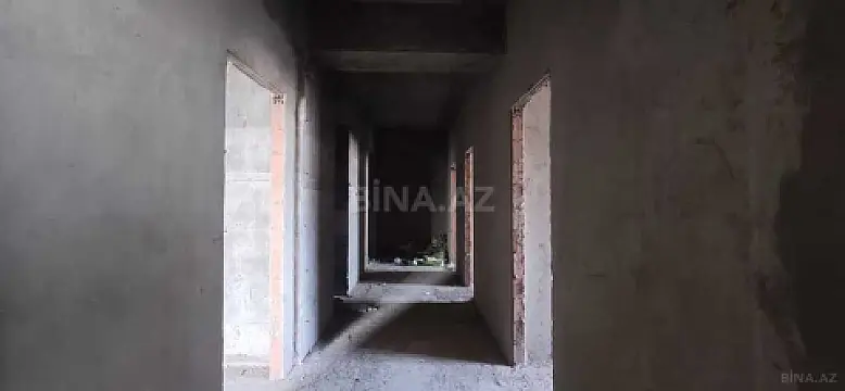 Satılır 3 otaqlı mənzil 122 m²