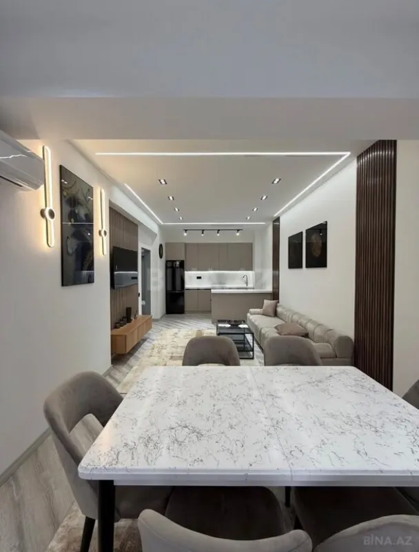 Kirayə verilir 2 otaqlı mənzil 70 m²