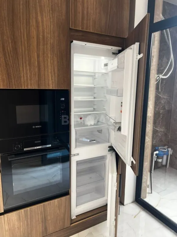 Satılır 2 otaqlı mənzil 87 m²