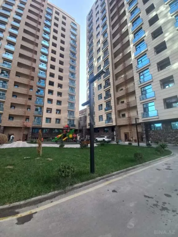 Satılır 2 otaqlı mənzil 87 m²
