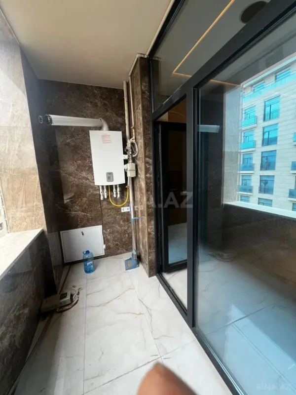 Satılır 2 otaqlı mənzil 87 m²