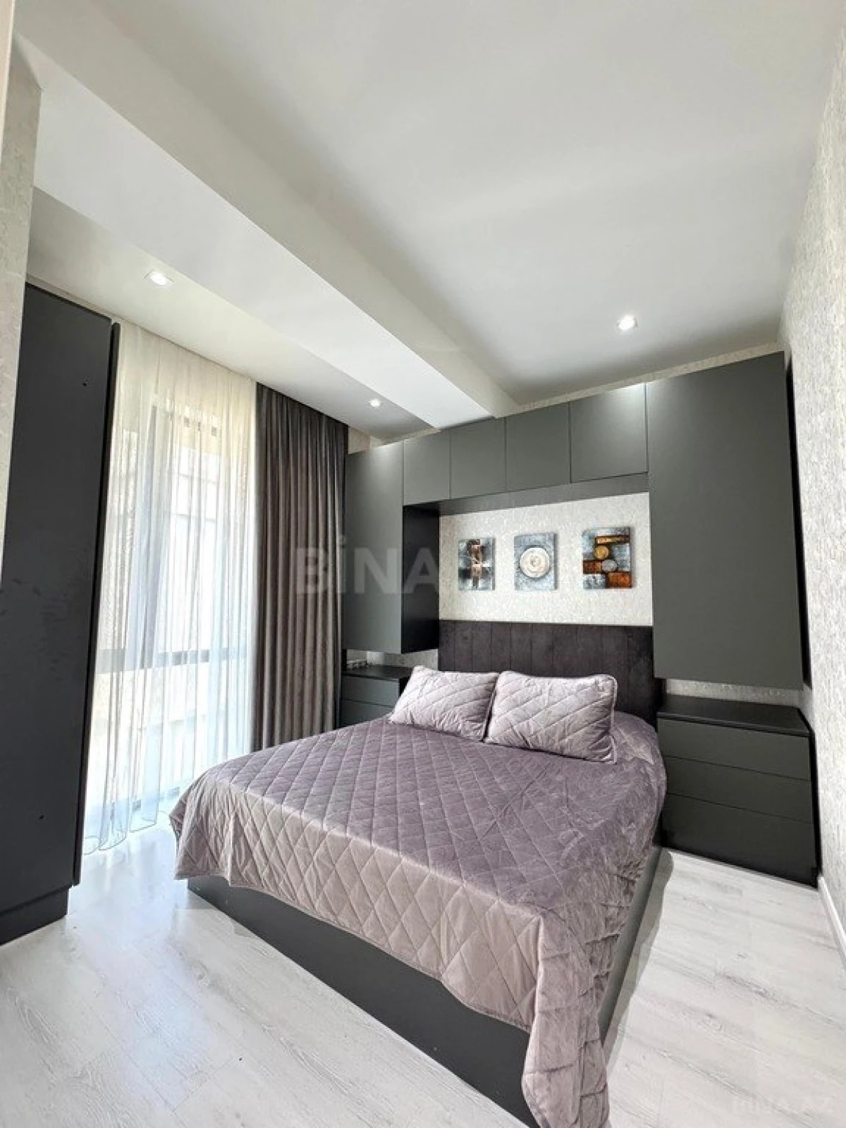 Satılır 2 otaqlı mənzil 60 m²