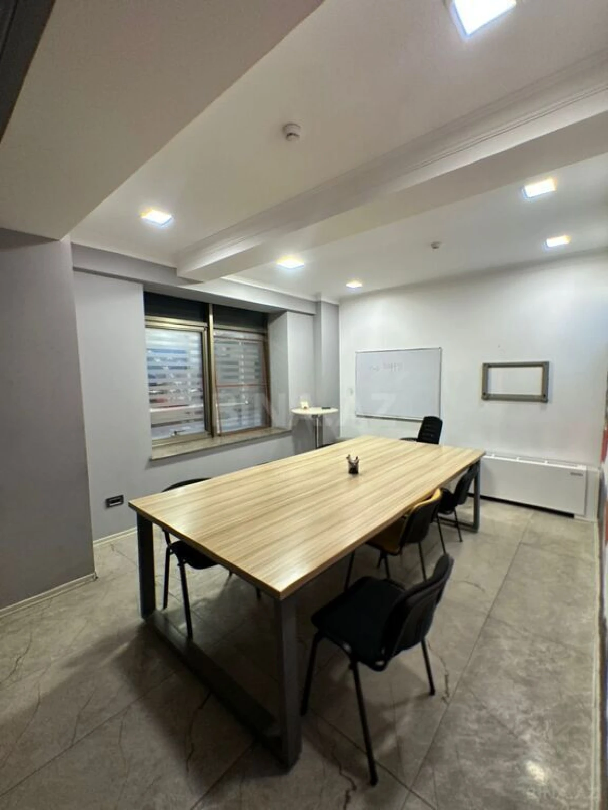 Satılır obyekt 400 m²