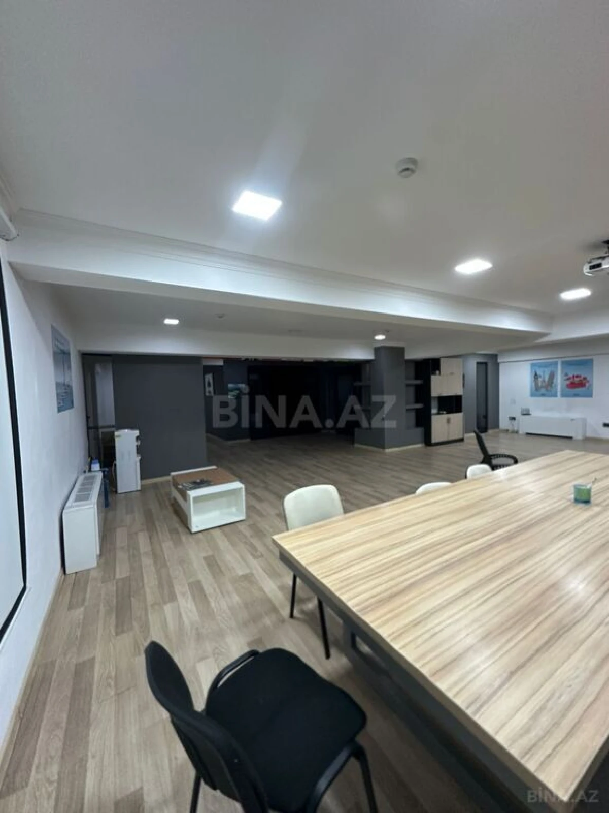 Satılır obyekt 400 m²