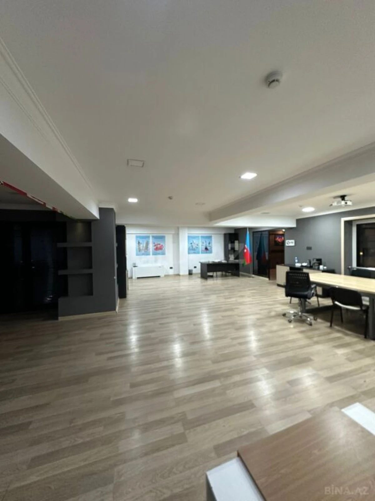 Satılır obyekt 400 m²