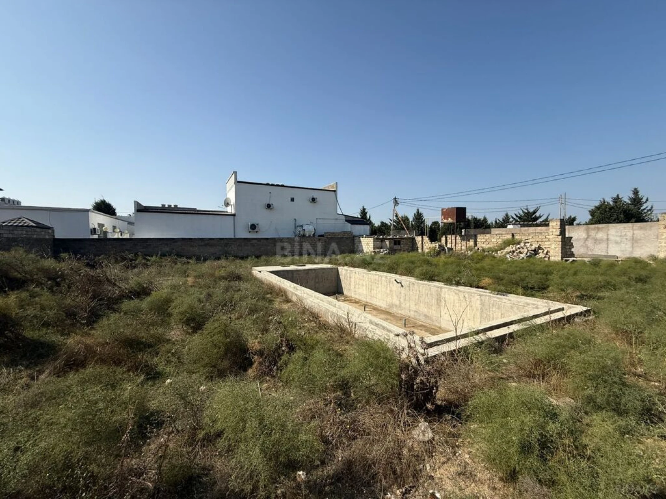 Satılır torpaq sahəsi 12 m²