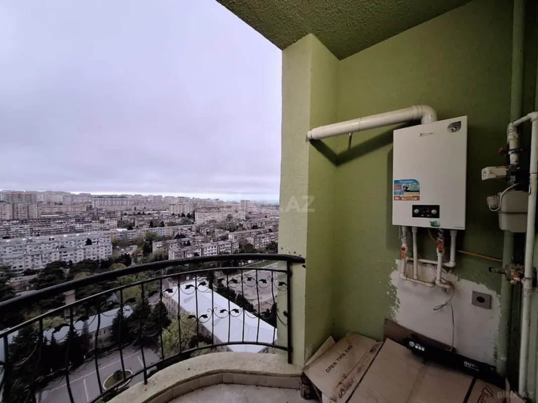 Satılır 2 otaqlı mənzil 67 m²