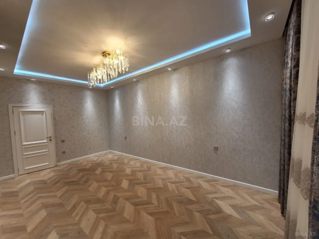 Satılır 2 otaqlı mənzil 67 m²