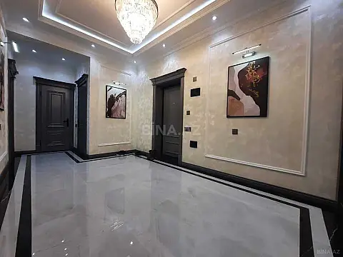 Satılır 3 otaqlı mənzil 153 m²