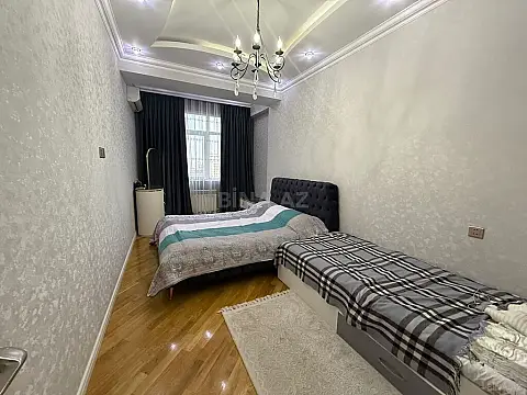 Satılır 3 otaqlı mənzil 103 m²