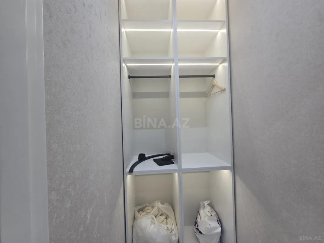 Satılır 2 otaqlı mənzil 84 m²