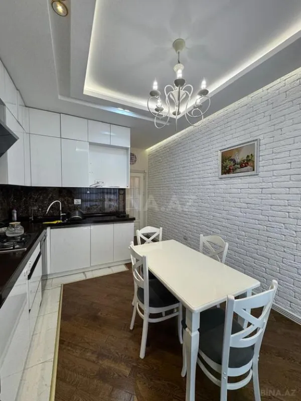 Satılır 3 otaqlı mənzil 100 m²