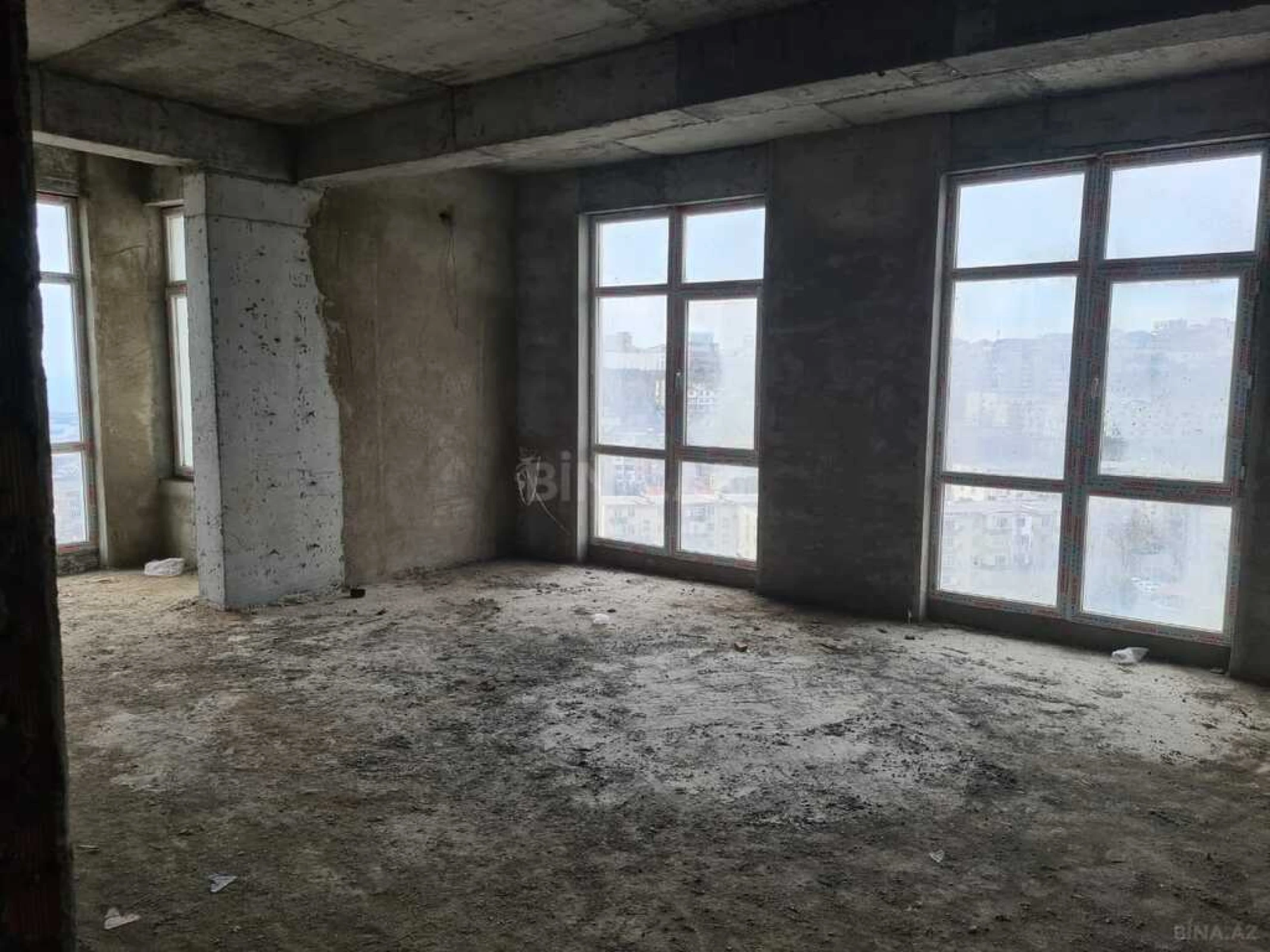 Satılır obyekt 108 m²