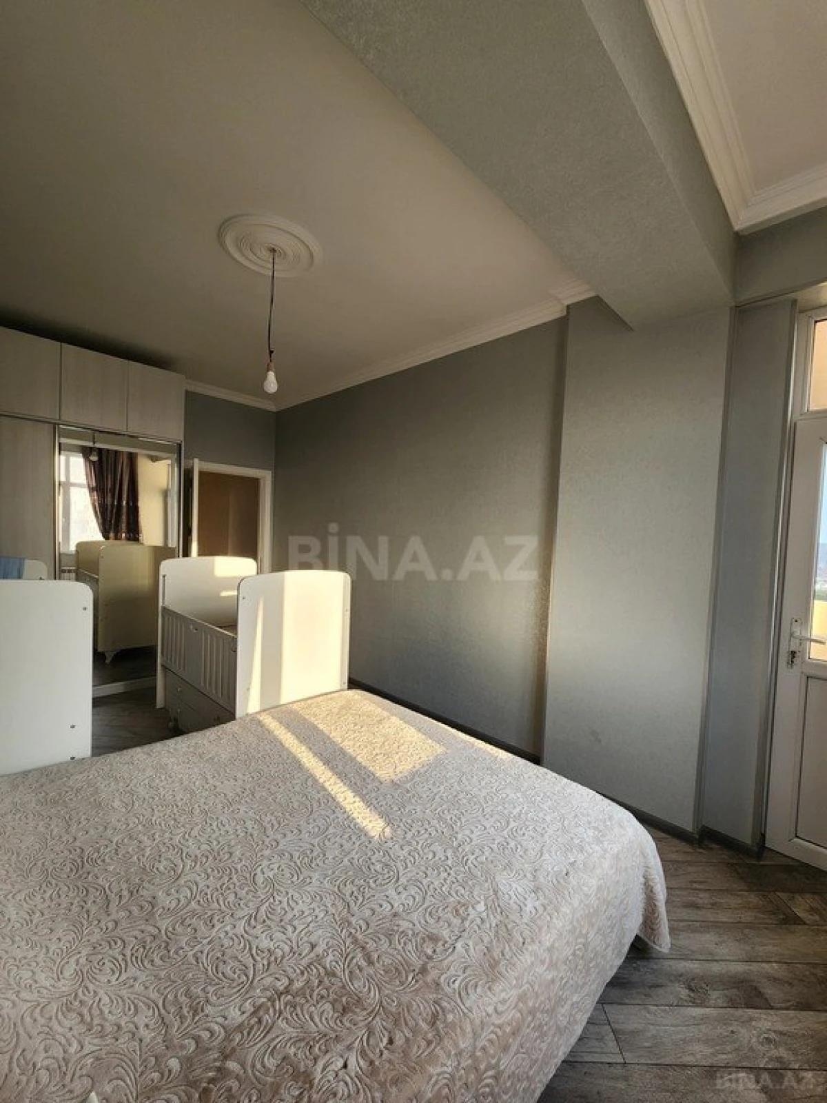 Satılır 2 otaqlı mənzil 93.6 m²