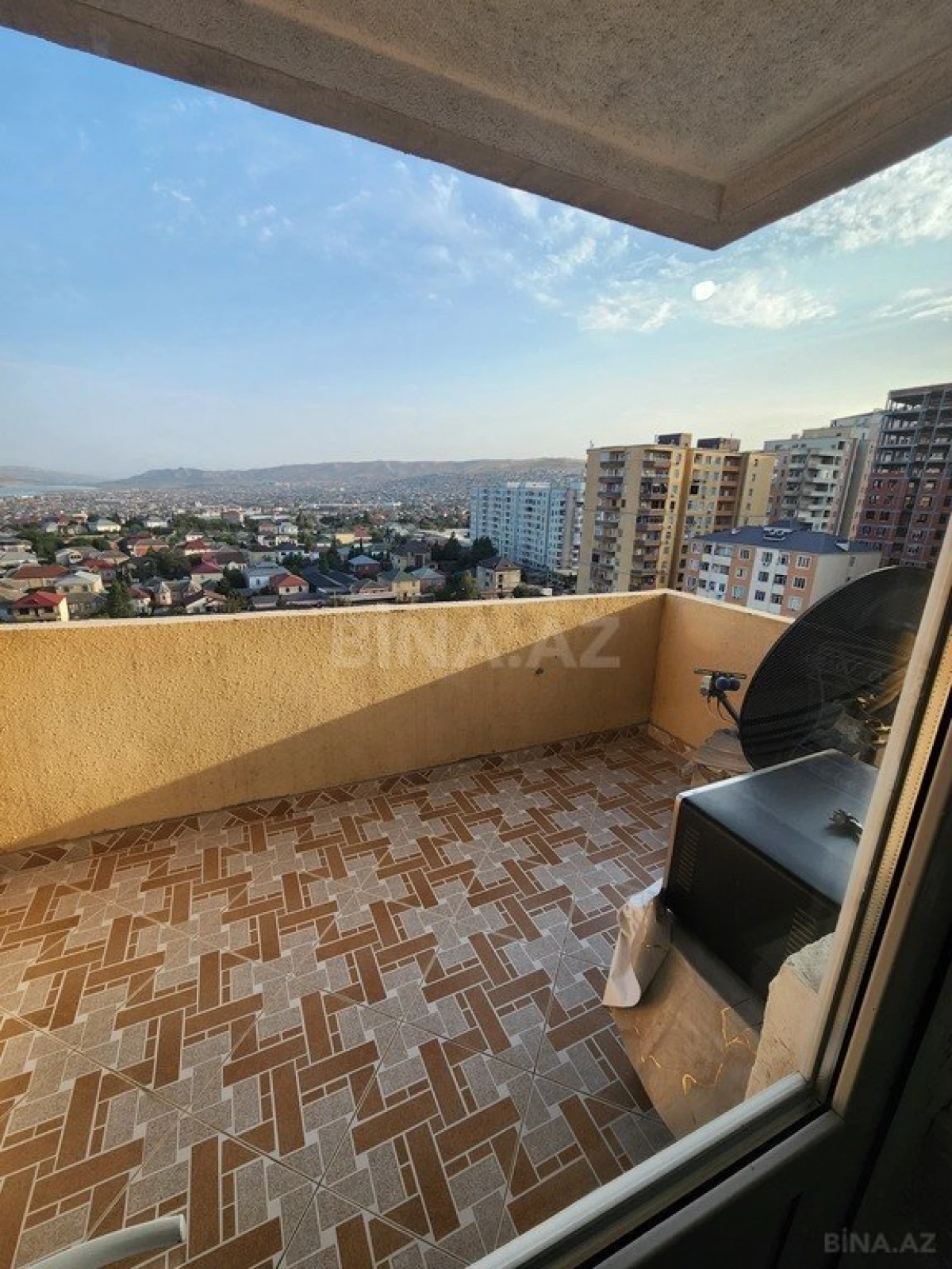 Satılır 2 otaqlı mənzil 93.6 m²