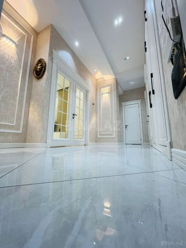 Satılır 2 otaqlı mənzil 85 m²